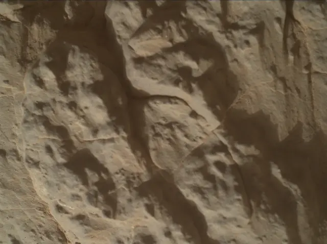 Sol 3119: Mars Hand Lens Imager (MAHLI)