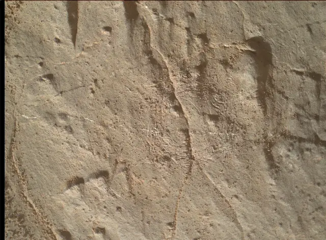 Sol 3119: Mars Hand Lens Imager (MAHLI)