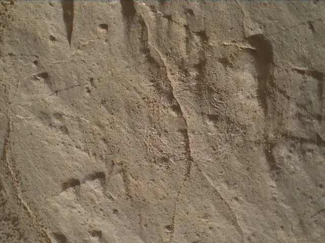Sol 3119: Mars Hand Lens Imager (MAHLI)