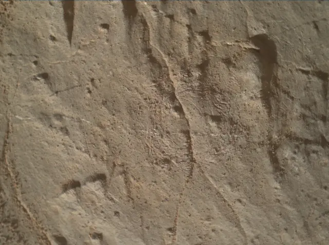 Sol 3119: Mars Hand Lens Imager (MAHLI)