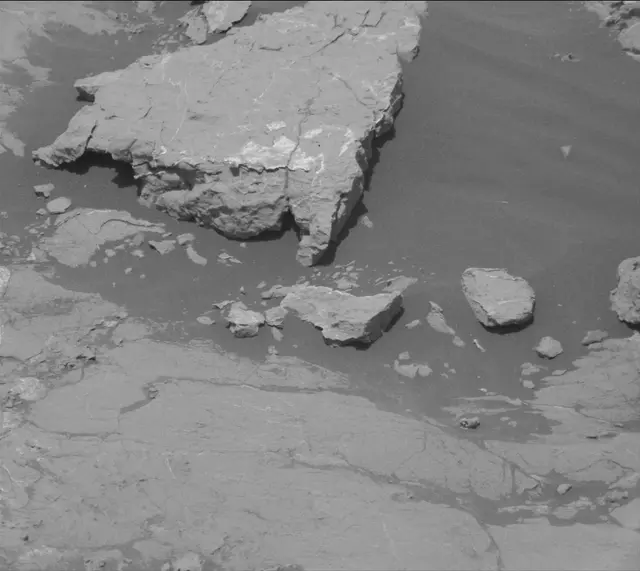 Sol 3122: Mast Camera (Mastcam)