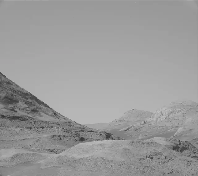 Sol 3125: Mast Camera (Mastcam)