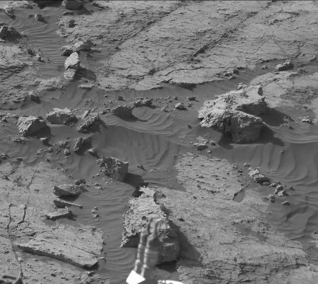 Sol 3125: Mast Camera (Mastcam)