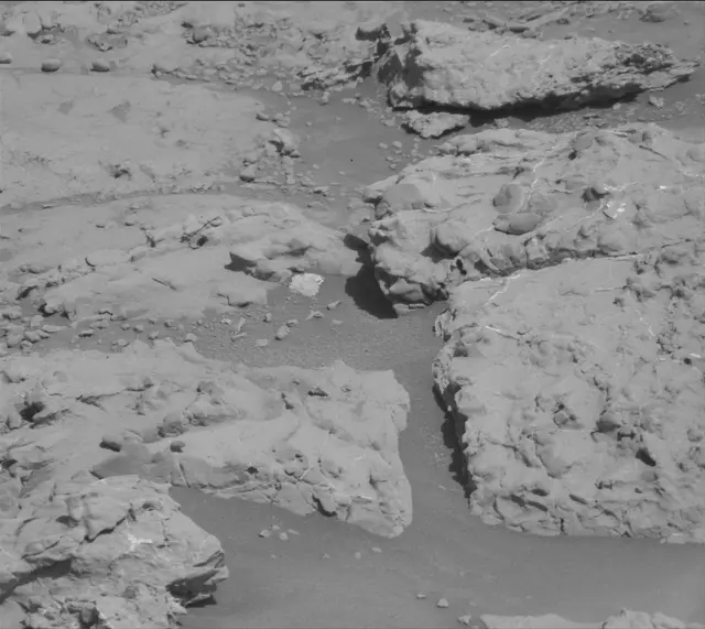 Sol 3137: Mast Camera (Mastcam)