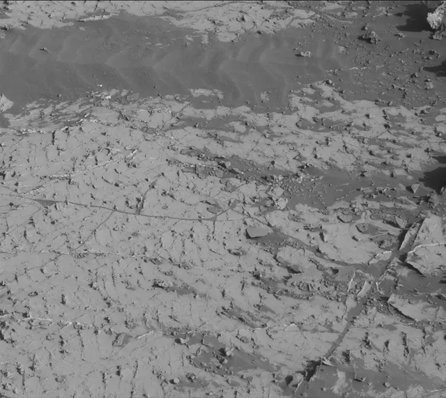 Sol 3138: Mast Camera (Mastcam)
