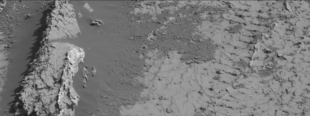 Sol 3139: Mast Camera (Mastcam)