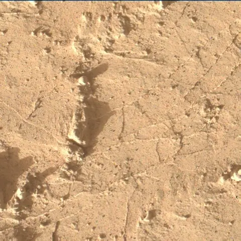 Sol 3139: Mars Hand Lens Imager (MAHLI)