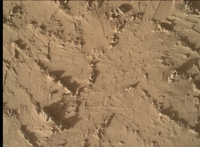 Sol 3139: Mars Hand Lens Imager (MAHLI)