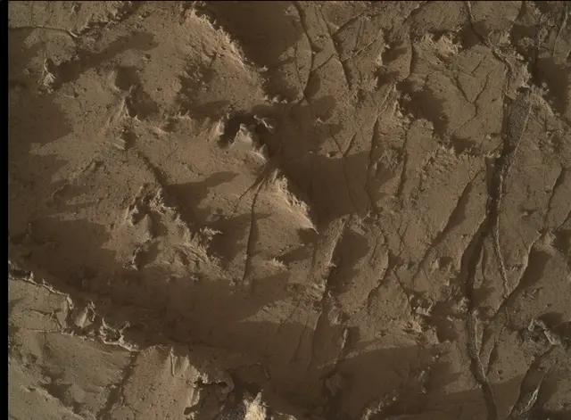 Sol 3139: Mars Hand Lens Imager (MAHLI)