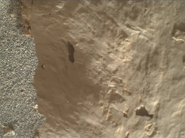 Sol 3142: Mars Hand Lens Imager (MAHLI)