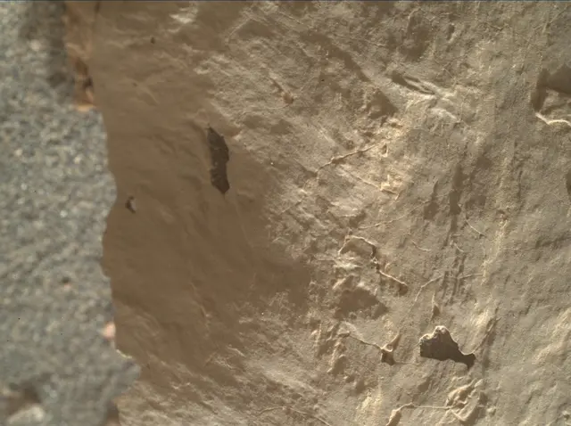 Sol 3142: Mars Hand Lens Imager (MAHLI)