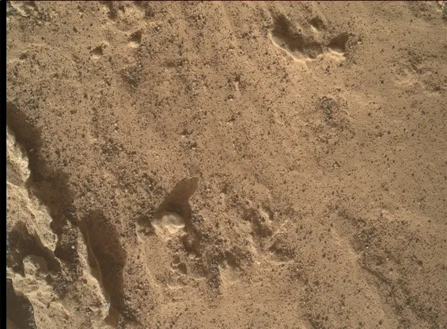 Sol 3142: Mars Hand Lens Imager (MAHLI)