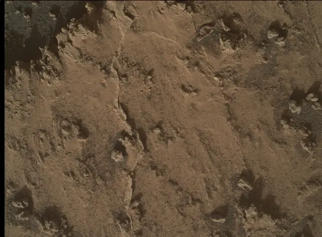 Sol 3142: Mars Hand Lens Imager (MAHLI)