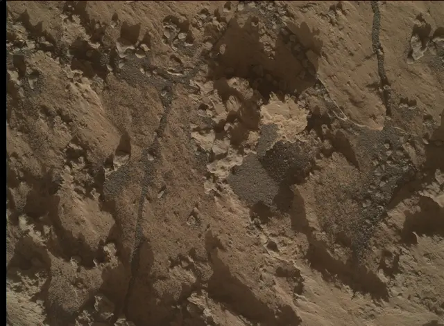 Sol 3146: Mars Hand Lens Imager (MAHLI)