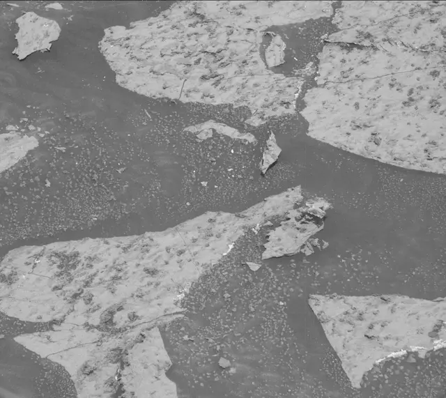 Sol 3147: Mast Camera (Mastcam)