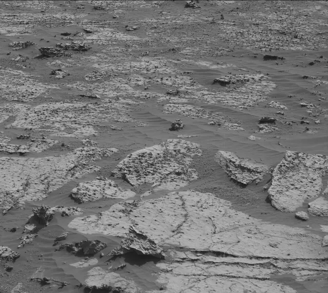 Sol 3147: Mast Camera (Mastcam)