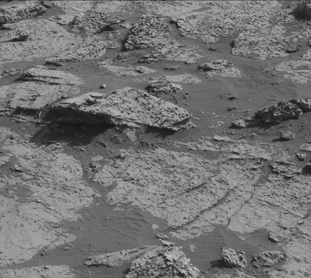 Sol 3147: Mast Camera (Mastcam)