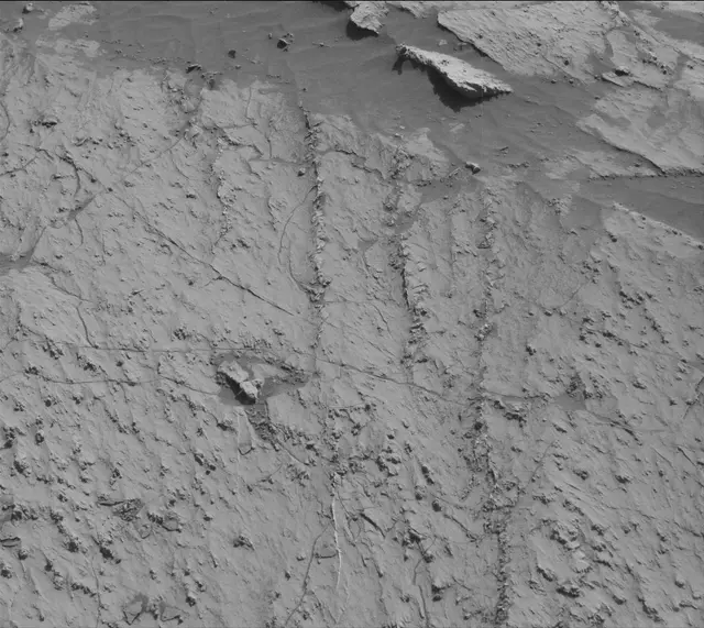 Sol 3147: Mast Camera (Mastcam)