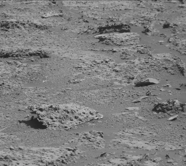 Sol 3147: Mast Camera (Mastcam)