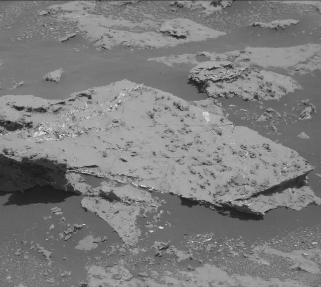 Sol 3149: Mast Camera (Mastcam)