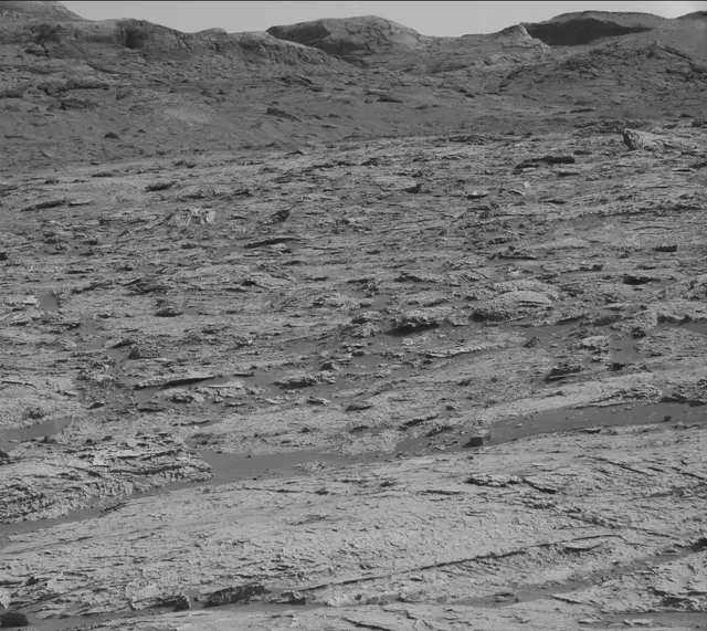 Sol 3151: Mast Camera (Mastcam)