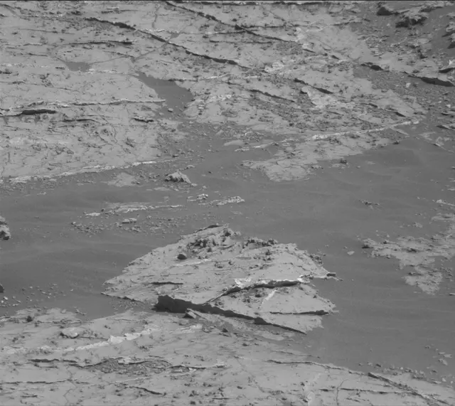 Sol 3151: Mast Camera (Mastcam)