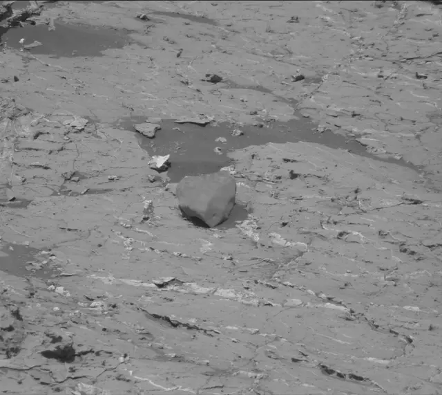 Sol 3153: Mast Camera (Mastcam)