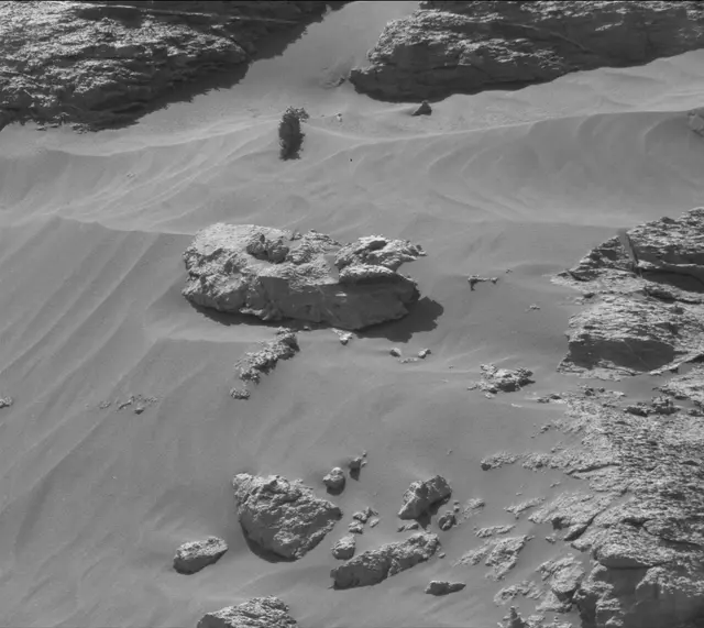 Sol 3153: Mast Camera (Mastcam)