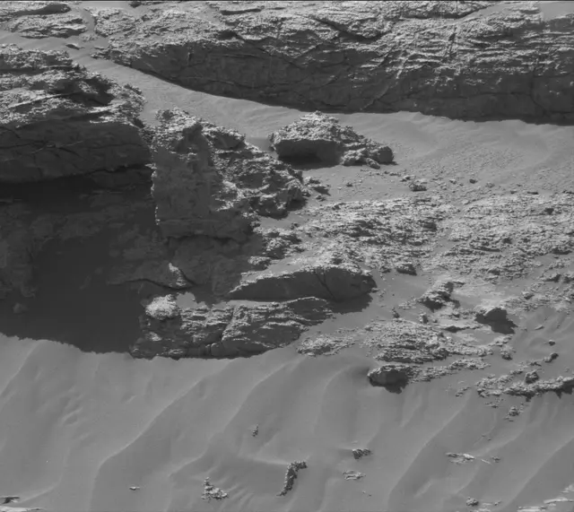 Sol 3153: Mast Camera (Mastcam)