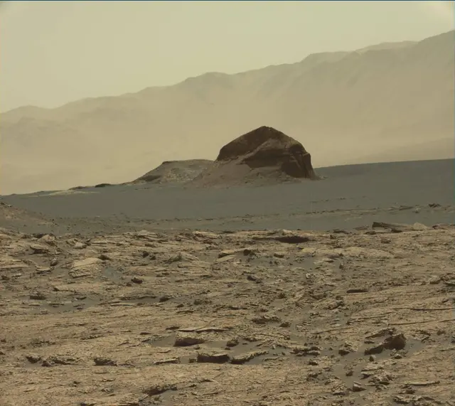 Sol 3154: Mast Camera (Mastcam)