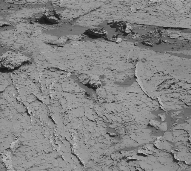 Sol 3154: Mast Camera (Mastcam)