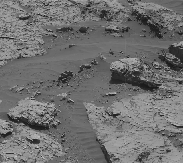Sol 3154: Mast Camera (Mastcam)