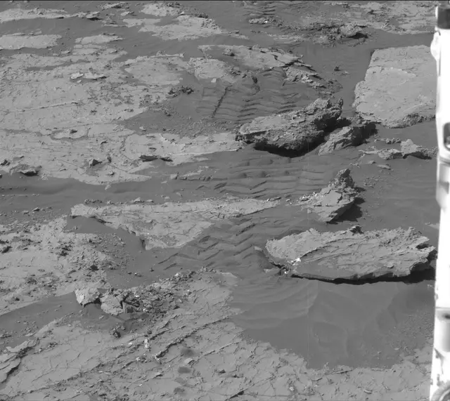 Sol 3154: Mast Camera (Mastcam)