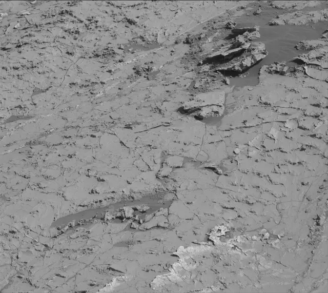 Sol 3154: Mast Camera (Mastcam)