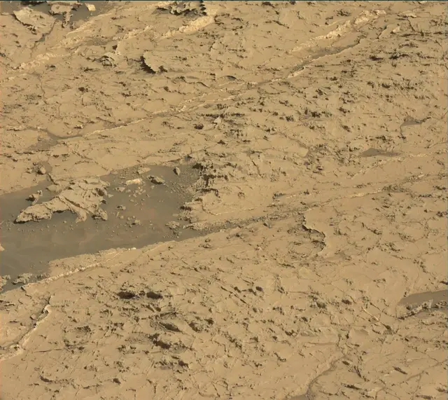 Sol 3154: Mast Camera (Mastcam)
