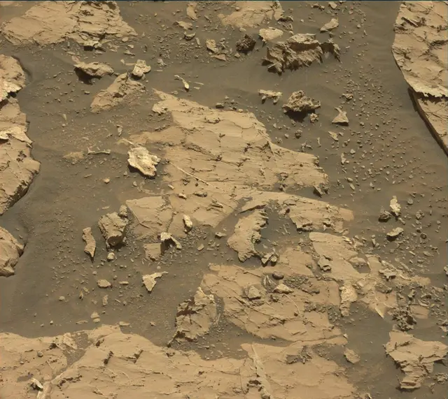 Sol 3154: Mast Camera (Mastcam)
