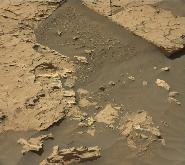 Sol 3154: Mast Camera (Mastcam)