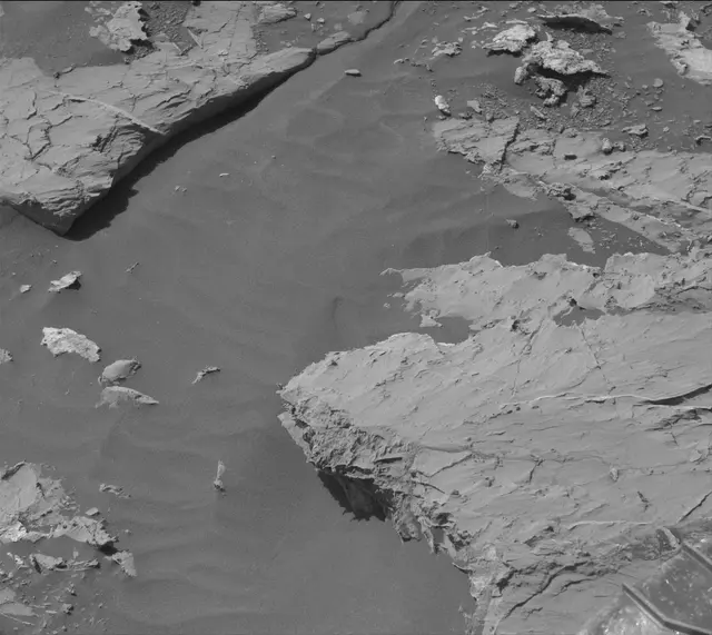 Sol 3154: Mast Camera (Mastcam)