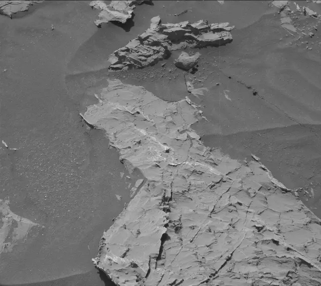 Sol 3154: Mast Camera (Mastcam)