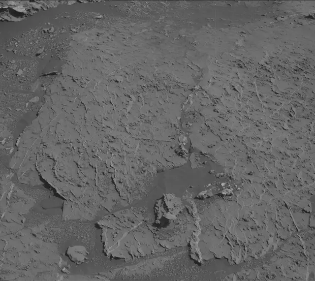 Sol 3157: Mast Camera (Mastcam)