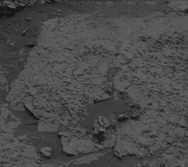 Sol 3157: Mast Camera (Mastcam)