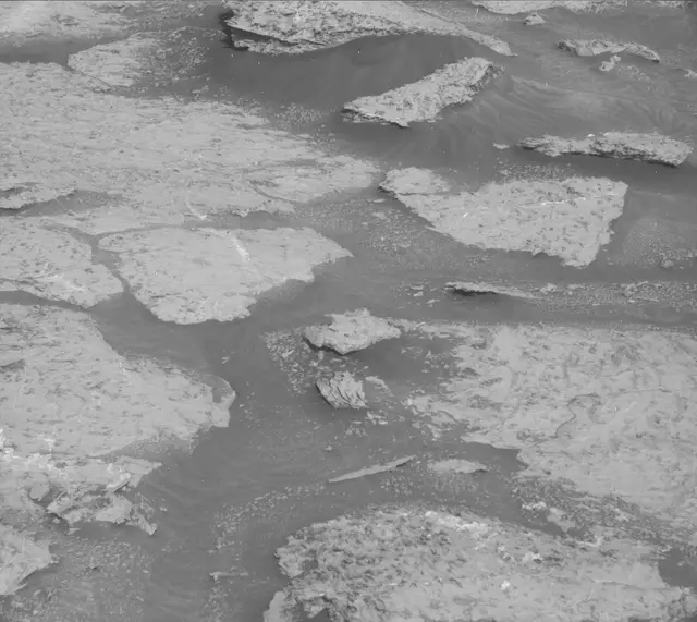 Sol 3157: Mast Camera (Mastcam)