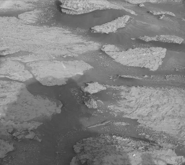 Sol 3157: Mast Camera (Mastcam)