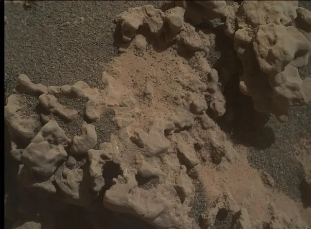Sol 3160: Mars Hand Lens Imager (MAHLI)
