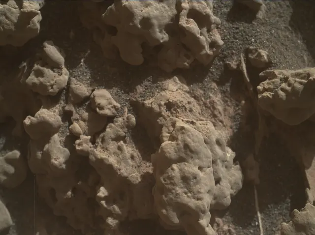Sol 3160: Mars Hand Lens Imager (MAHLI)
