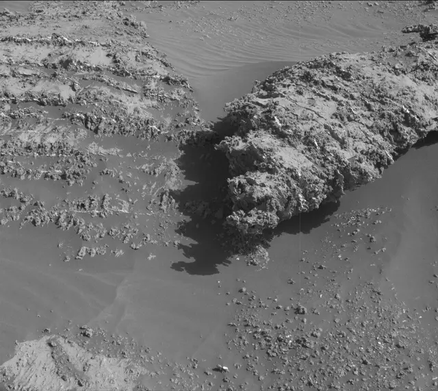 Sol 3161: Mast Camera (Mastcam)