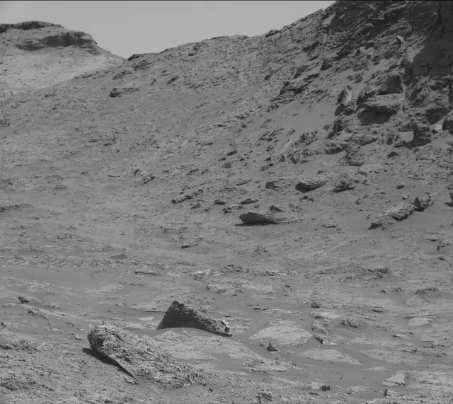 Sol 3167: Mast Camera (Mastcam)