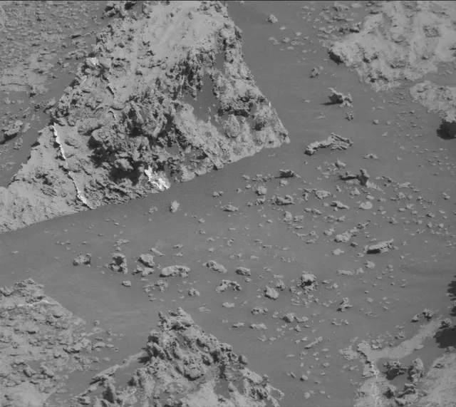 Sol 3170: Mast Camera (Mastcam)