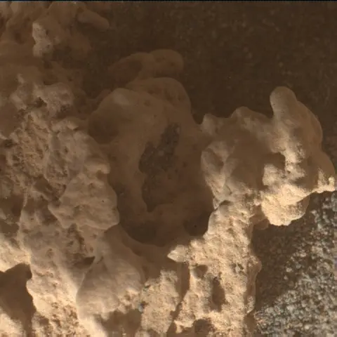 Sol 3180: Mars Hand Lens Imager (MAHLI)