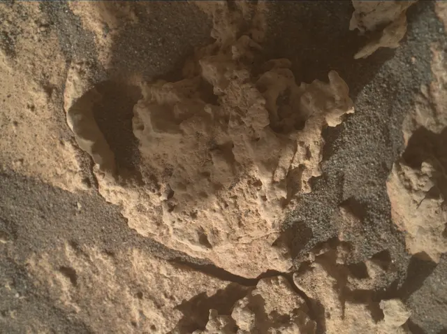 Sol 3180: Mars Hand Lens Imager (MAHLI)